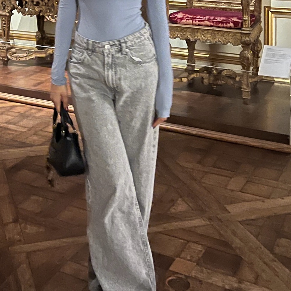 Grey jeans